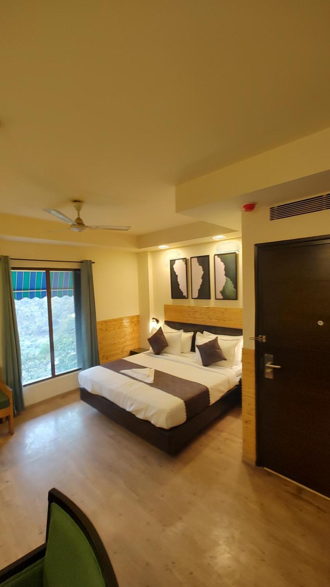 Saltstayz Thyme - New Friends Colony New Delhi