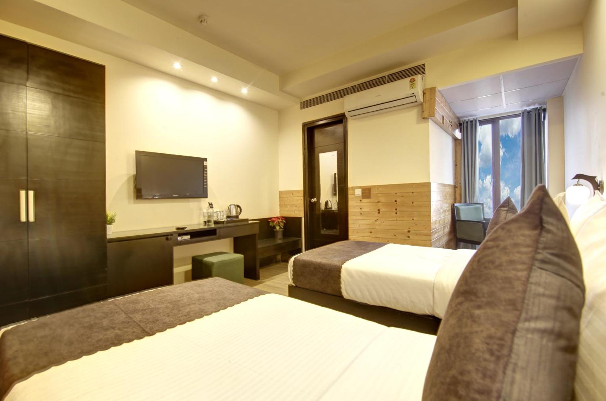 Hotel Saltstayz Thyme - New Friends Colony New Delhi