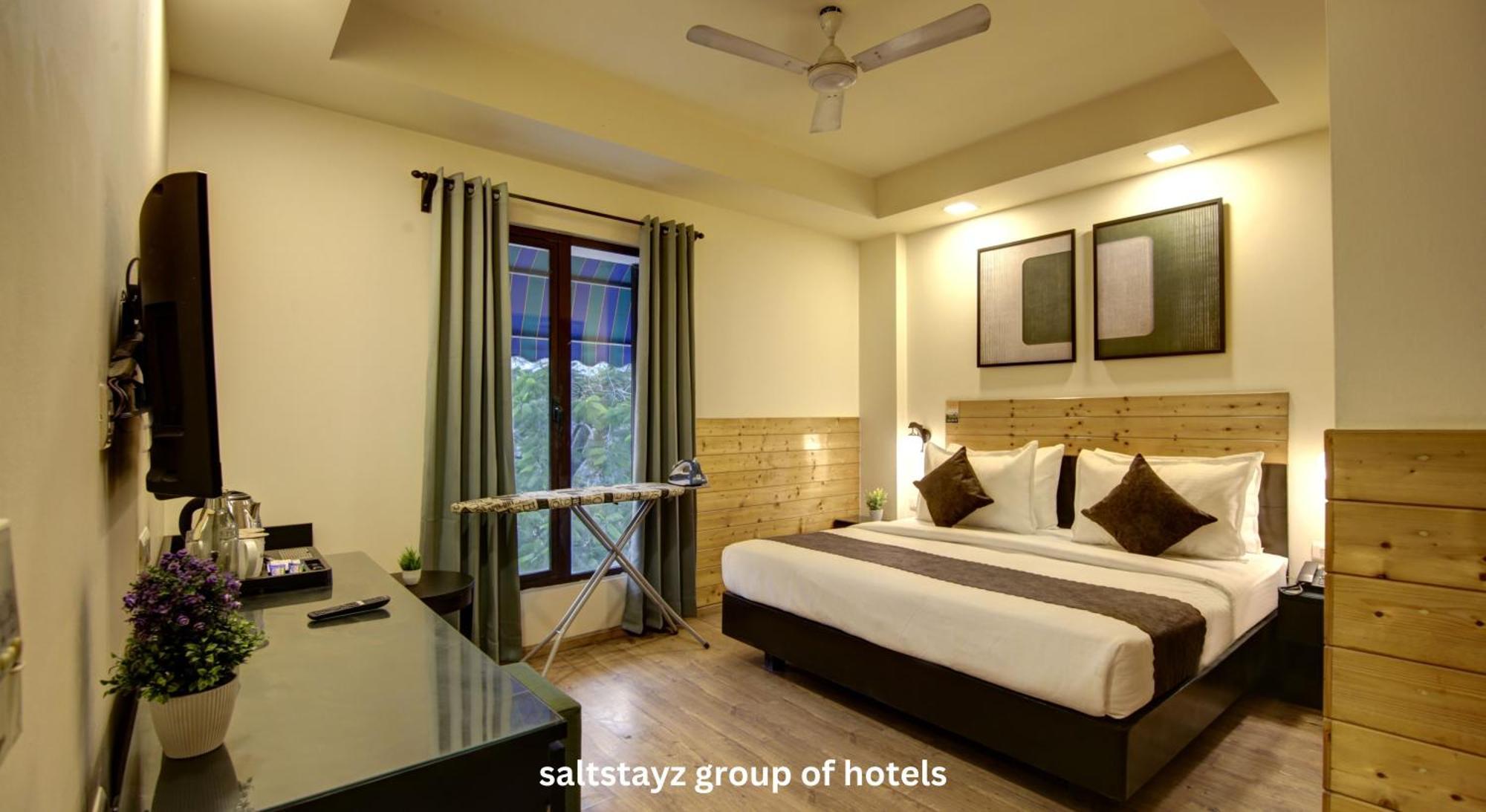 Hotel Saltstayz Thyme - New Friends Colony New Delhi