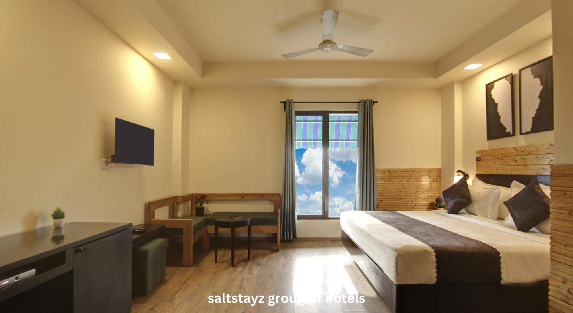 Hotel Saltstayz Thyme - New Friends Colony New Delhi